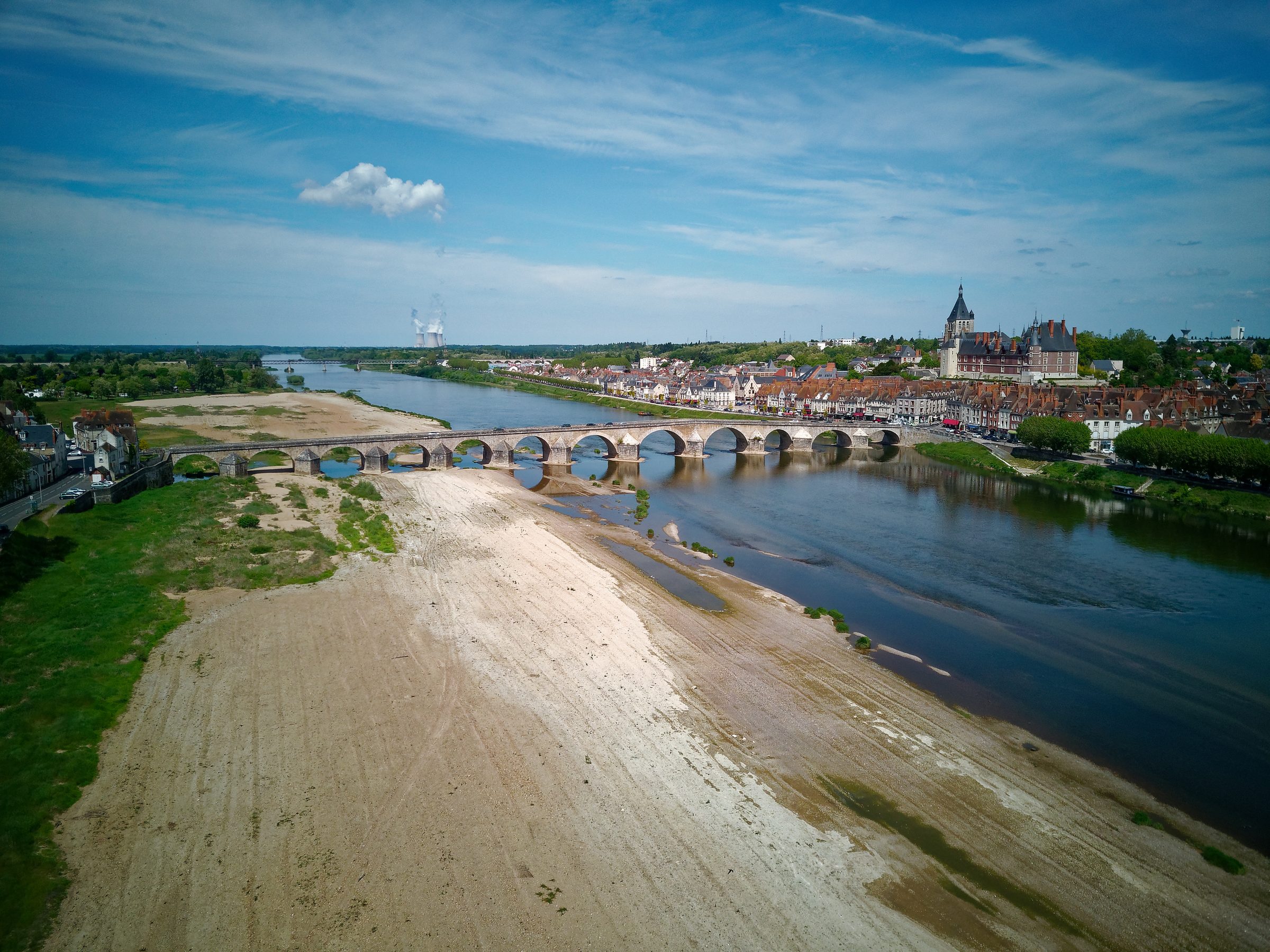 Gien pont château